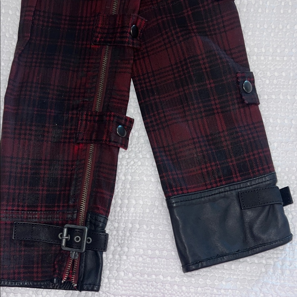 Polo by Ralph Lauren Black and Red Plaid Skinny Jeans - Picture 4 of 8